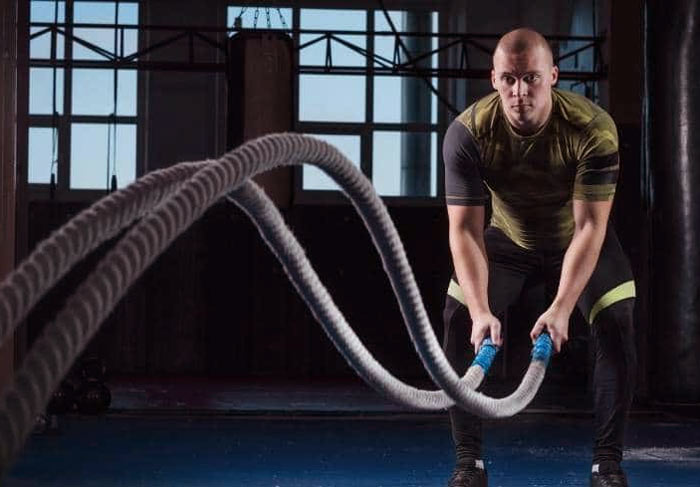 عکس ورزشکار بدنسازی و بتل روپ