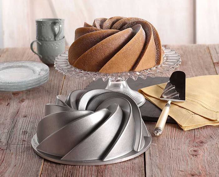 خرید اینترنتی قالب کیک