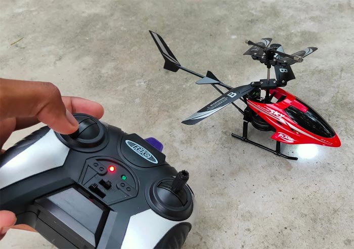 عکس هلیکوپتر کنترلی اسباب بازی
