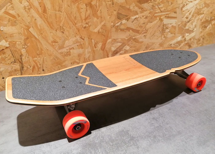 اسکیت برد کروز