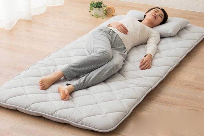 خواب راحت در تشک مسافرتی