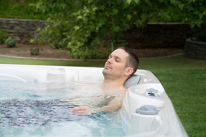 استفاده از وان جکوزی