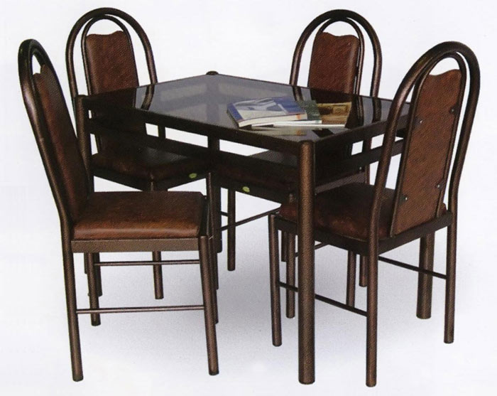 میز ناهار خوری فلزی