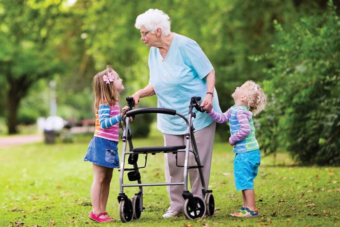 واکر سالمندان