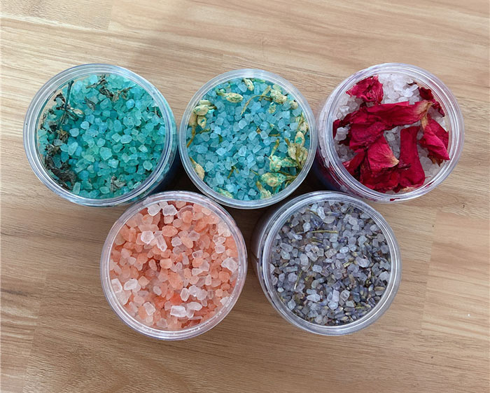 انواع نمک حمام