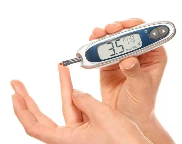 دستگاه تست قند خون