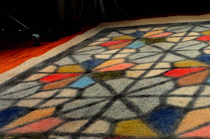 خرید فرش نمدی