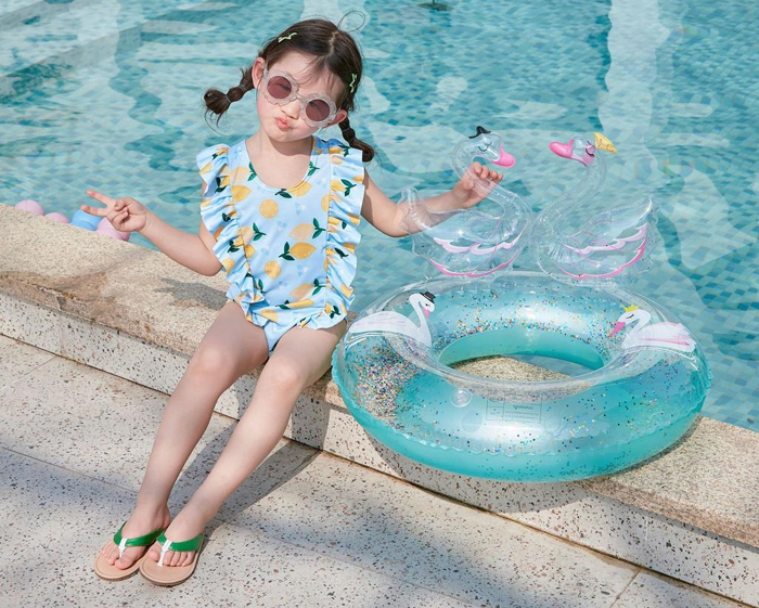 عکس حلقه شنا بادی دخترانه