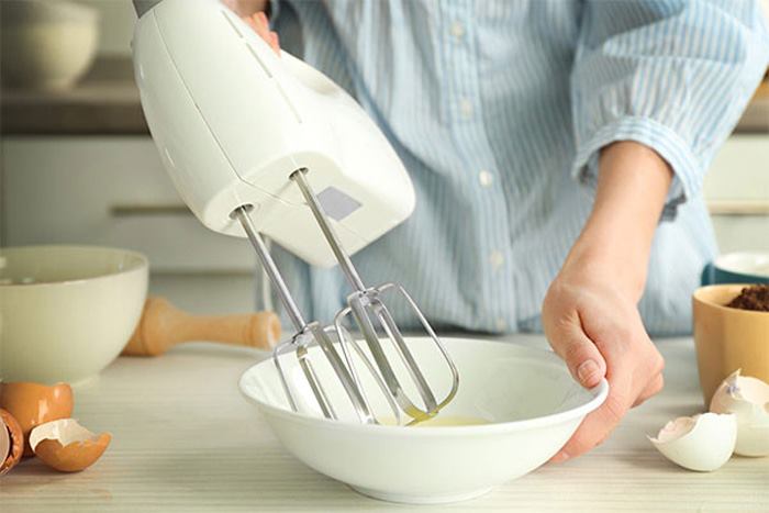 ویژگی همزن برقی دستی