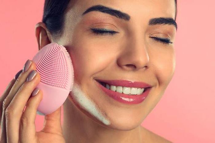 face brush