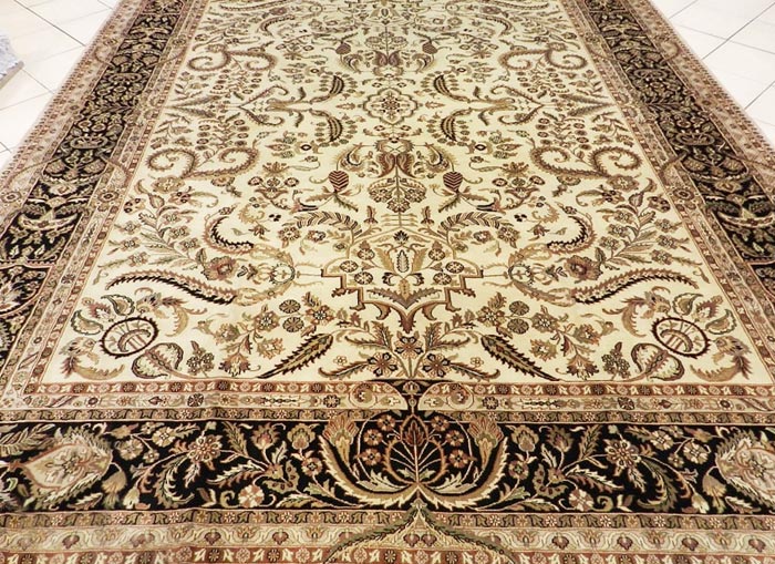 عکس فرش دسباف نائین