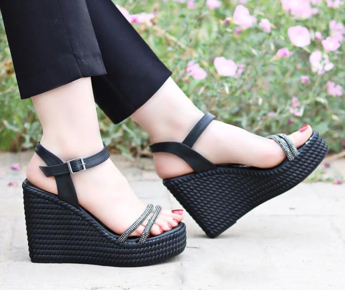 عکس کفشه پاشنه بلند لژدار