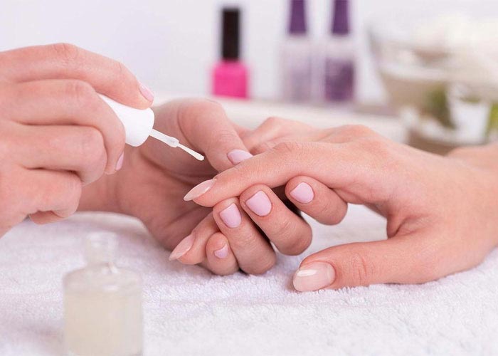 لمنیت با سرم ناخن