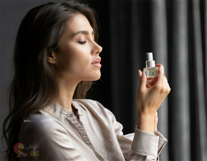 ماندگاری عطر زنانه