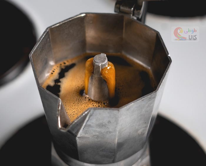 لحظه عصاره گیری قهوه در موکاپات