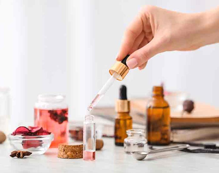 تهیه عطر و ادکلن