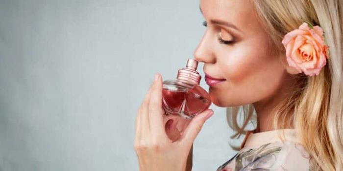 بهترین مدل های عطر و ادکلن زنانه