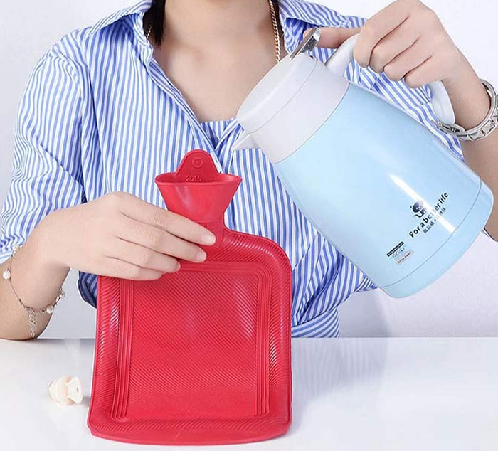 نحوه پر کردن کیسه مخصوص آب گرم