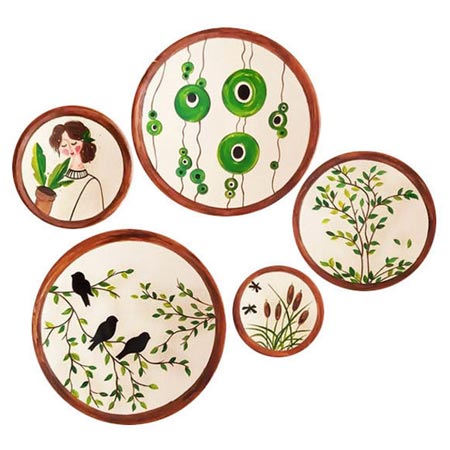 بشقاب دیوارکوب سفالی طرح بانو و طبیعت مجموعه 5 عددی