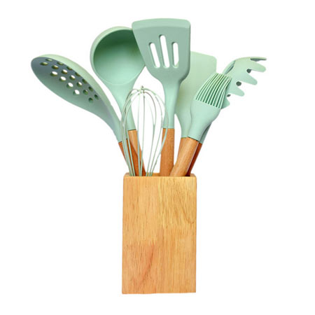 سرویس کفگیر و ملاقه 8 پارچه مدل سیلیکونی با دسته چوب بامبو