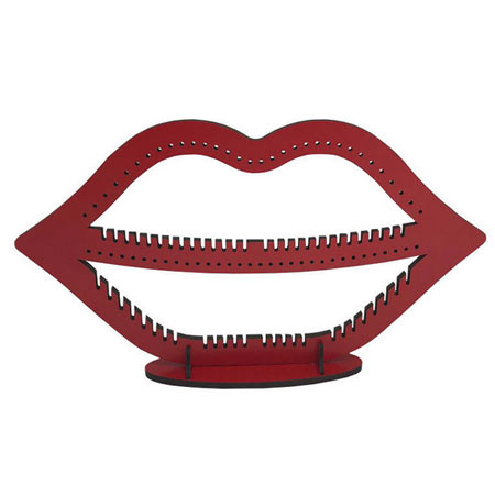 استند جواهرات طرح لب جنس چوب