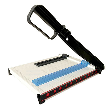 کاتر کاغذ رمو با تیغه‌ی فولادی مدل OVEN A4