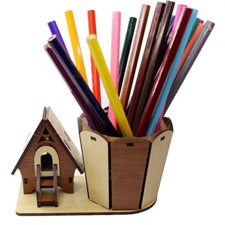 جامدادی رومیزی طرح کلبه جنس چوب مدل PEN-30