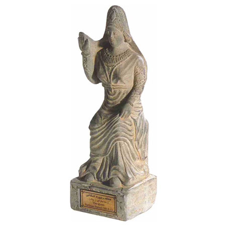 تندیس ملکه اشکانی جنس پلی استر