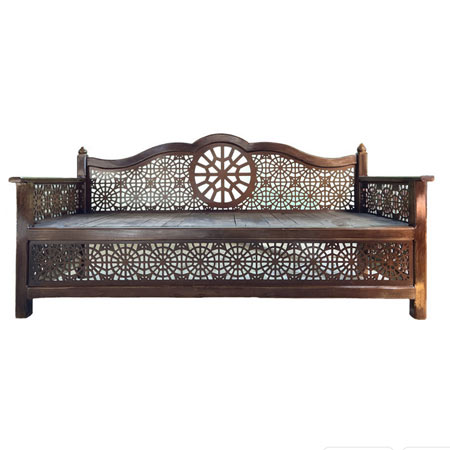 نیمکت و تخت چوبی سنتی چهار نفره مدل تاج ایمان طرح گل