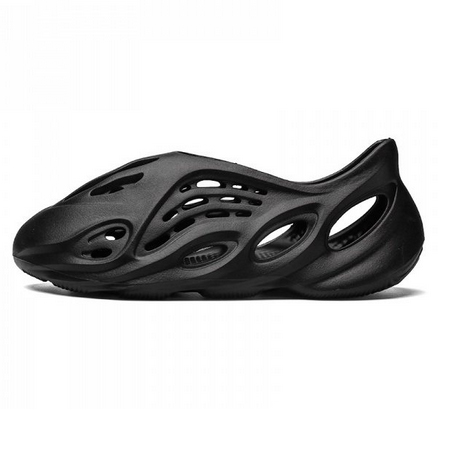 کفش ساحلی جنس پلی اورتان مدل Yeezy Foam Runner