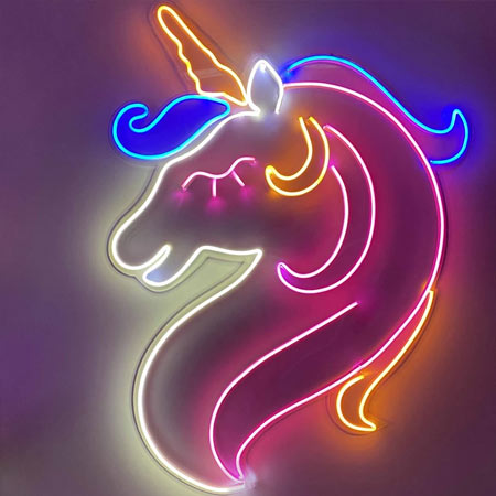 چراغ دیواری مدل نئون یونیکورن یالدار