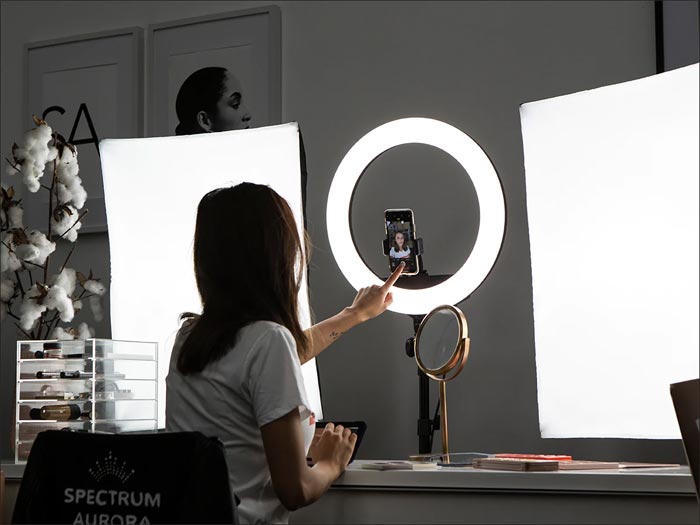 فرق بین رینگ لایت و سافت باکس