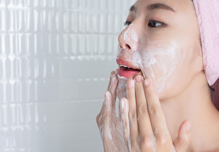 صابون زدن صورت