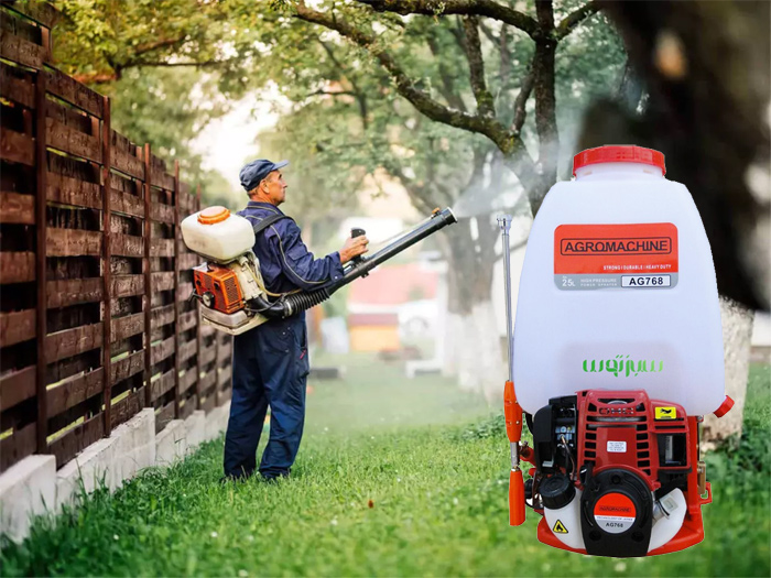 سمپاش موتوری دوشی