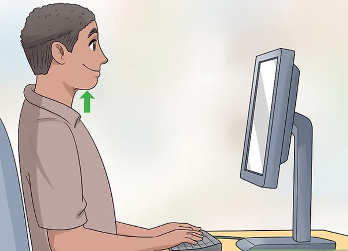 سر صاف پشت مانیتور