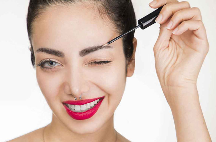 تقویت ابرو بانوان